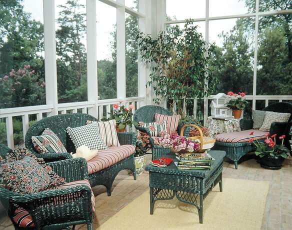 Top 5 Elements When Creating a Patio Design for a Small Backyard